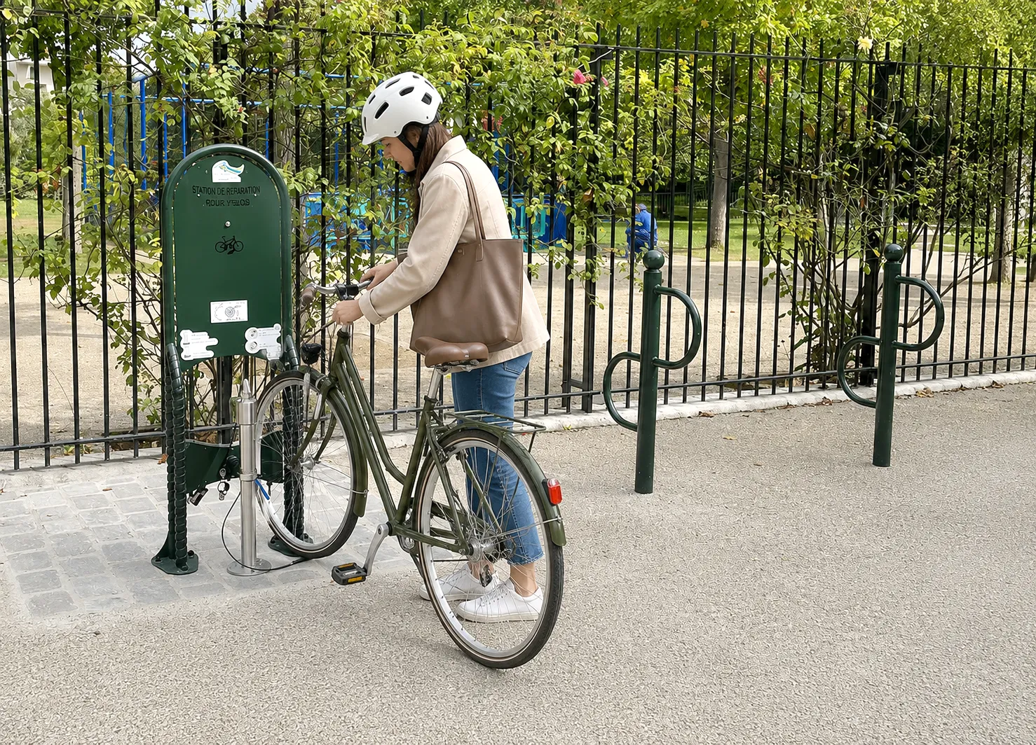 Deux stations de réparation vélo IFIX sont désormais installées au Plessis-Robinson !