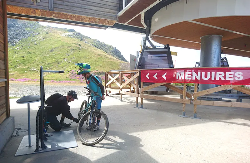 Stations de montagne et équipements outdoor, intégrer un service utile à vos pratiquants.