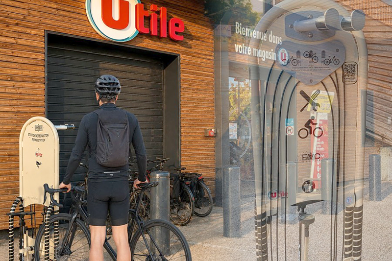 À Céreste, les cyclistes ont désormais leur station de réparation vélo !