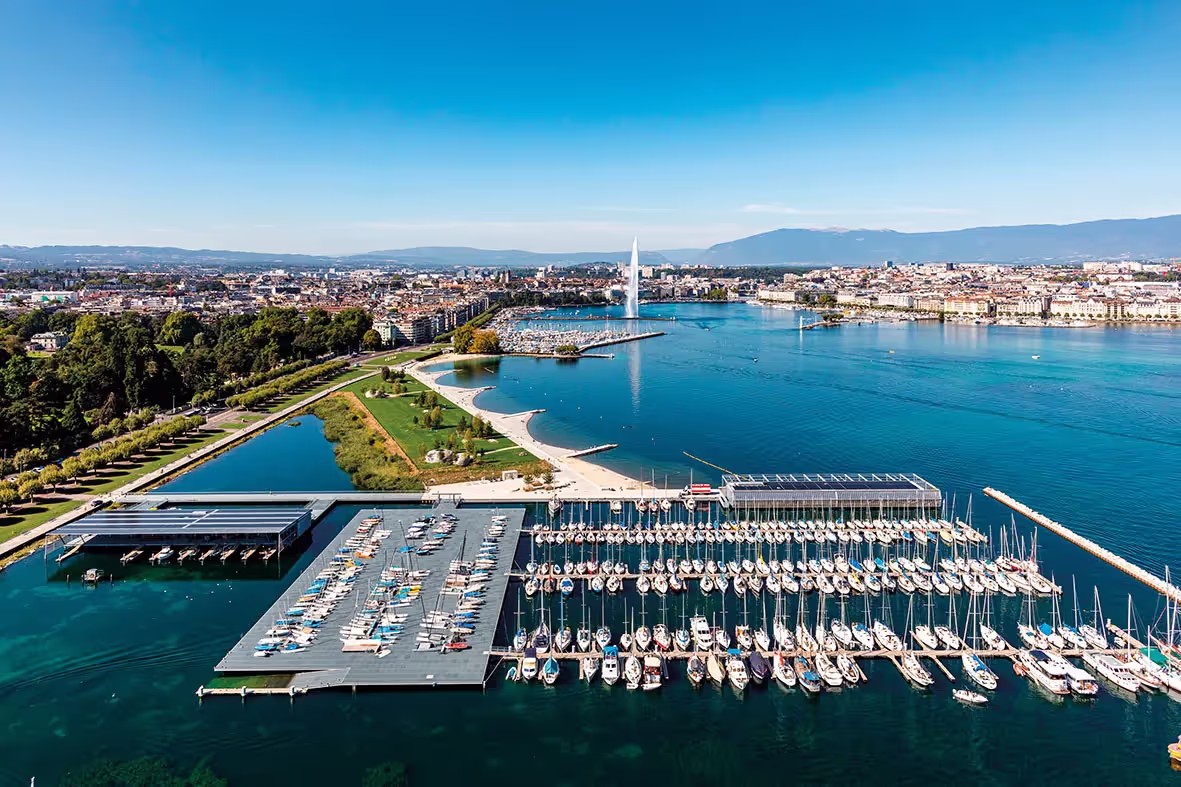 Photo Gallery Plage Publique des Eaux-Vives et Port Noir
