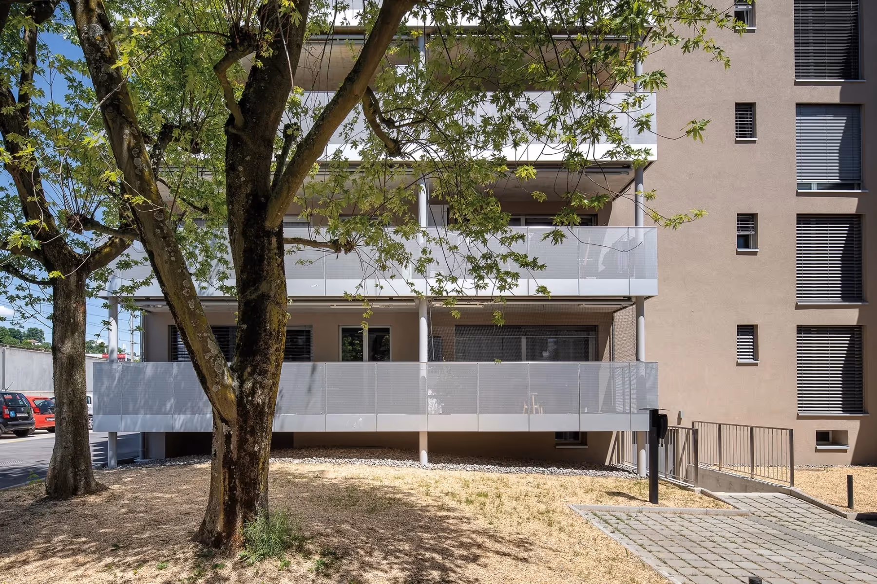 Photo Gallery Buvelot 18-20