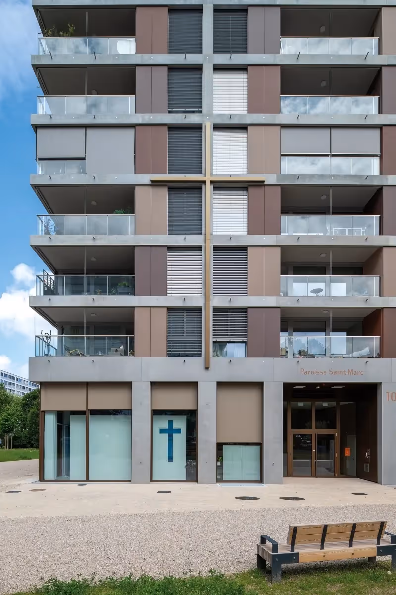 Photo Gallery Tour Saint-Marc