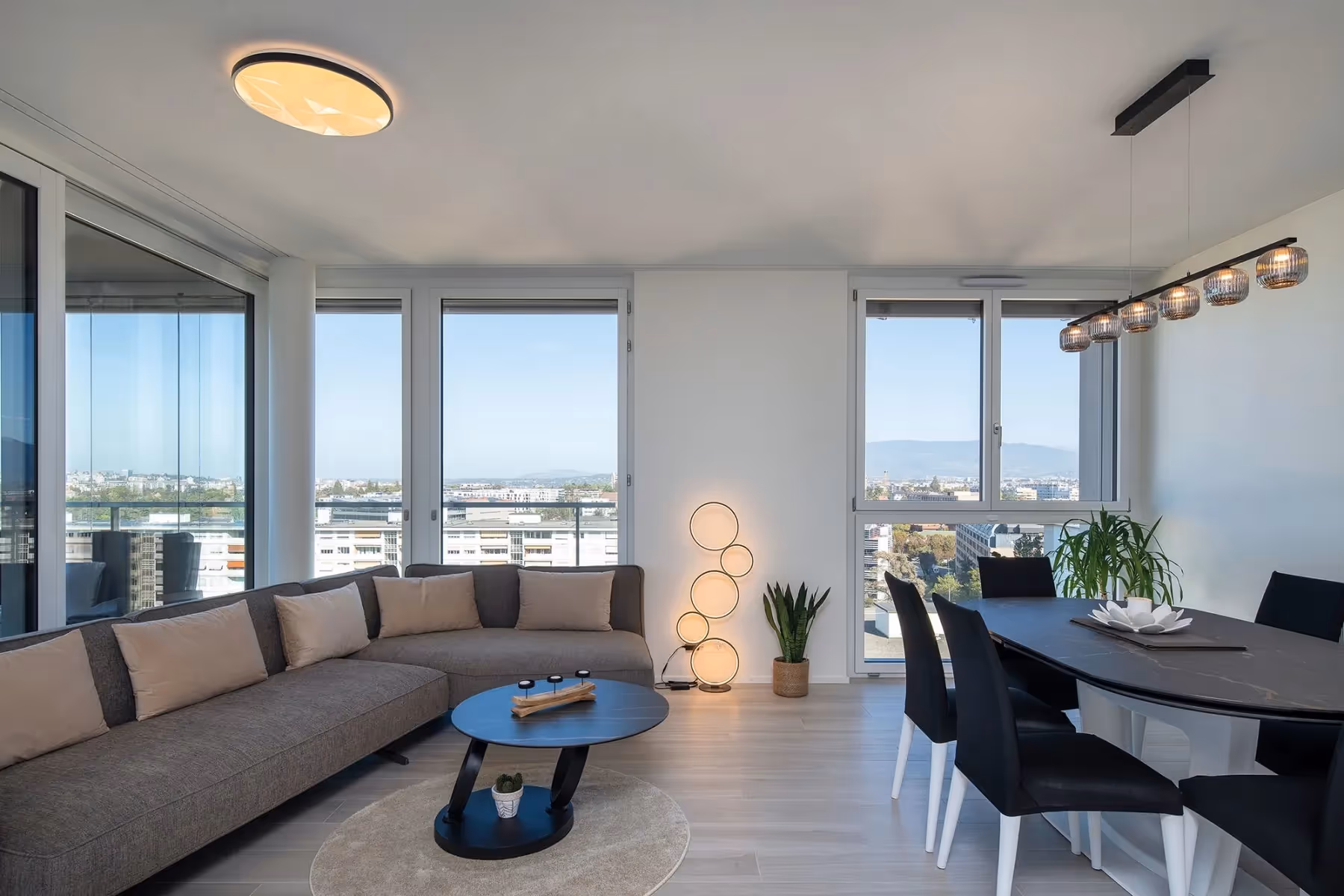 Photo Gallery Tour Saint-Marc
