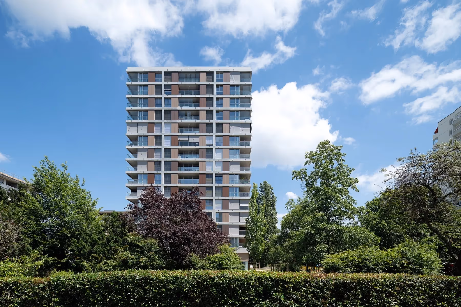 Photo Gallery Tour Saint-Marc