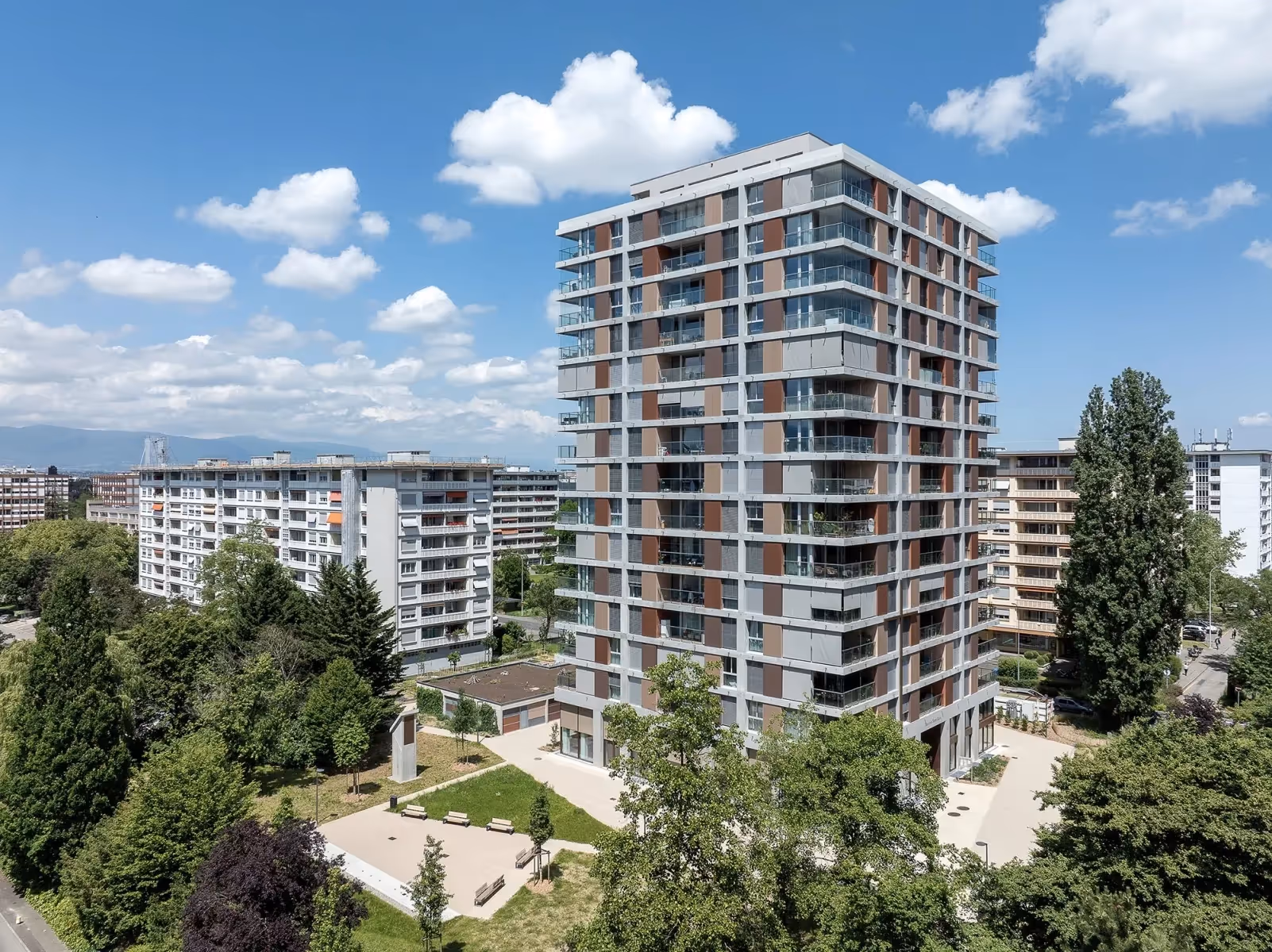 Photo Gallery Tour Saint-Marc
