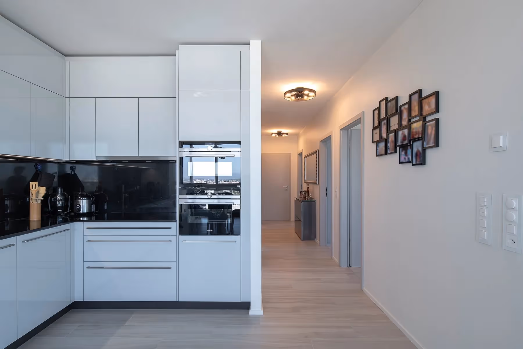 Photo Gallery Tour Saint-Marc