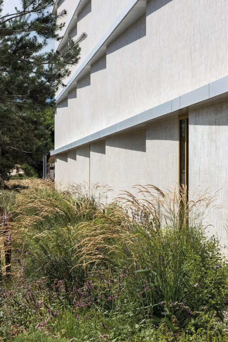 Photo Gallery Adret Pont-Rouge, Bâtiment L12