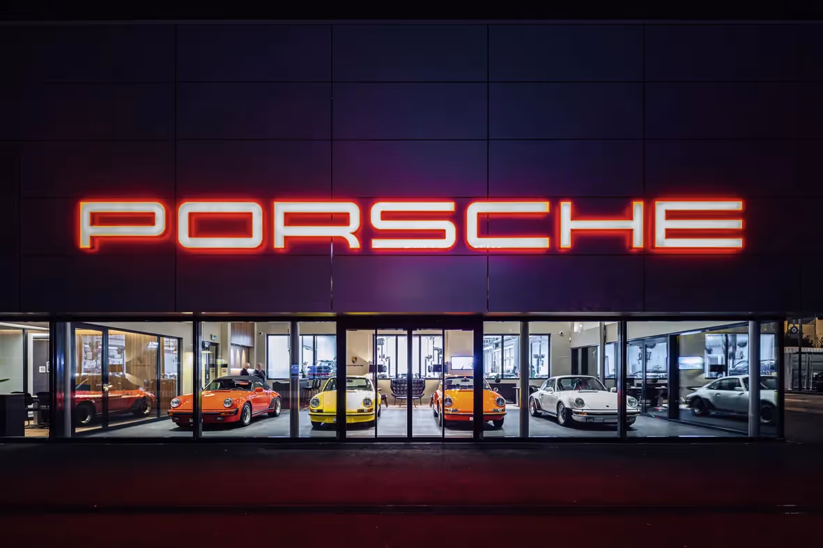 Photo Gallery Centre Porsche Genève