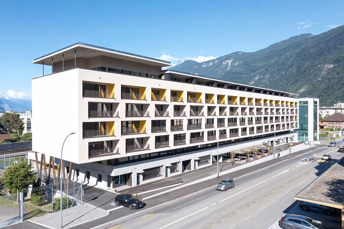 Photo Gallery Léman 24 / La Bastida - D