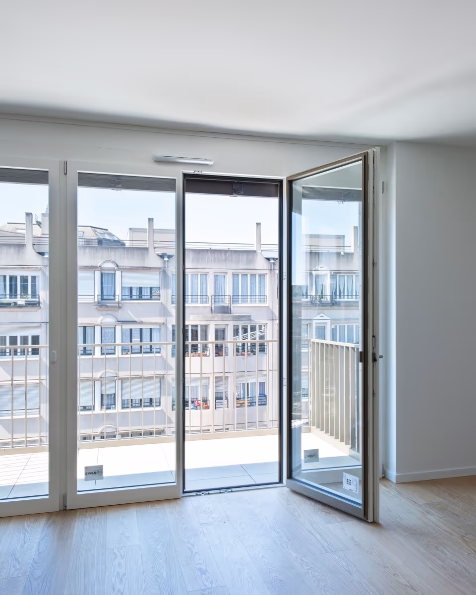Photo Gallery Maisonneuve 12 - 14