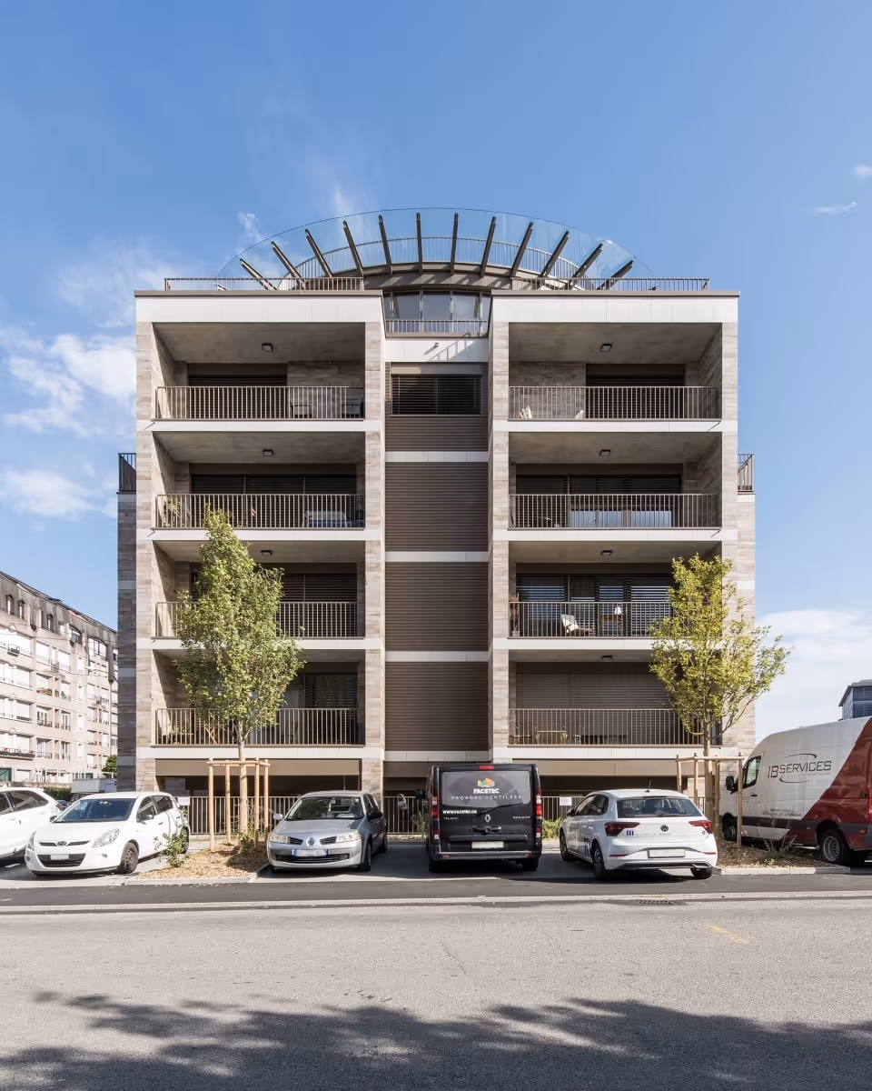 Photo Gallery Maisonneuve 12 - 14