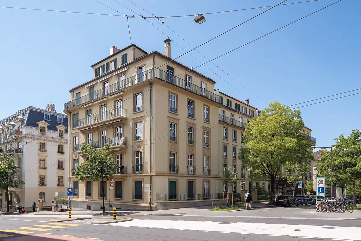 Photo Gallery Tissot 16 - 18