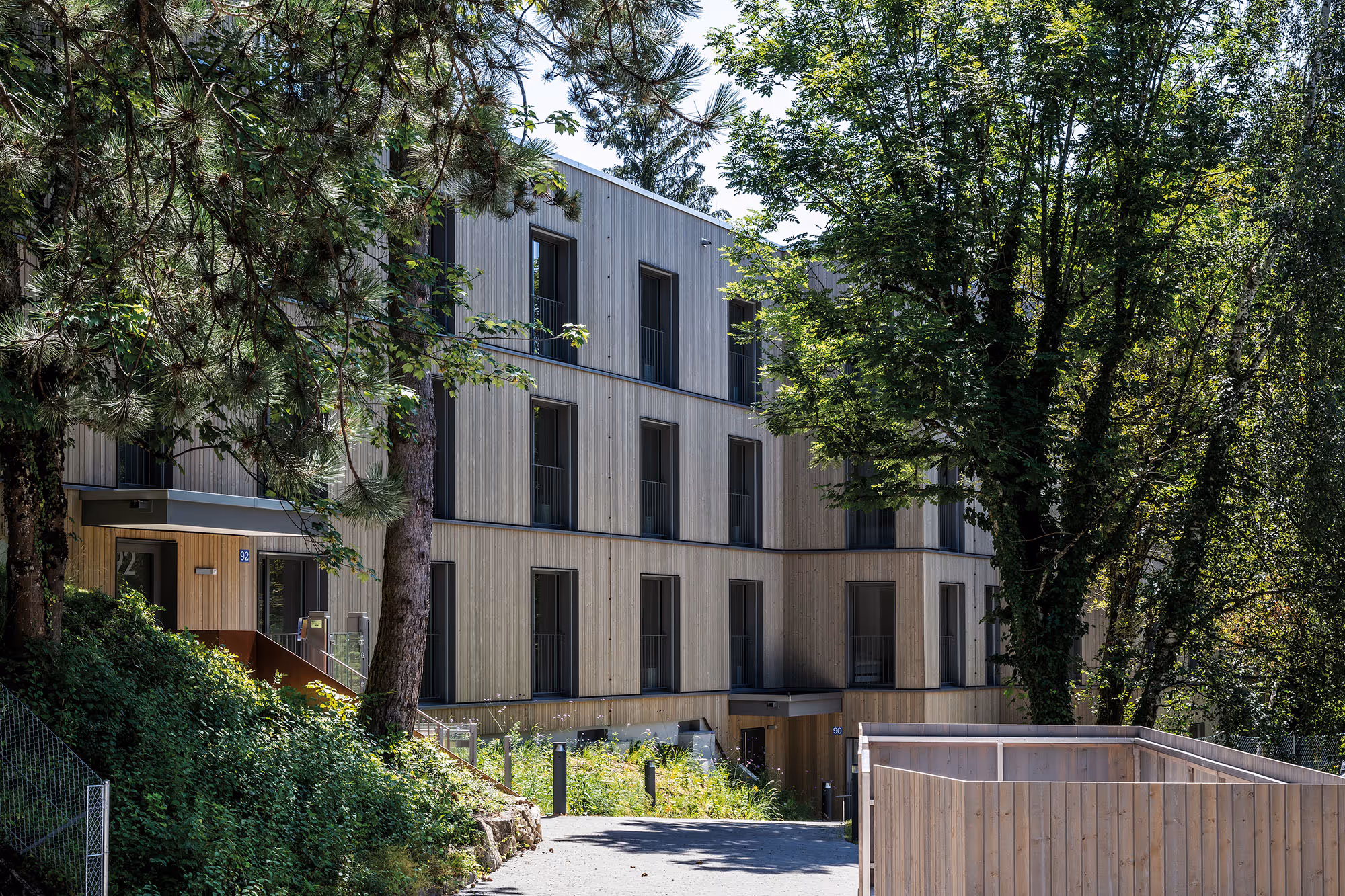 Photo Gallery Isabelle-de-Montolieu 90-92