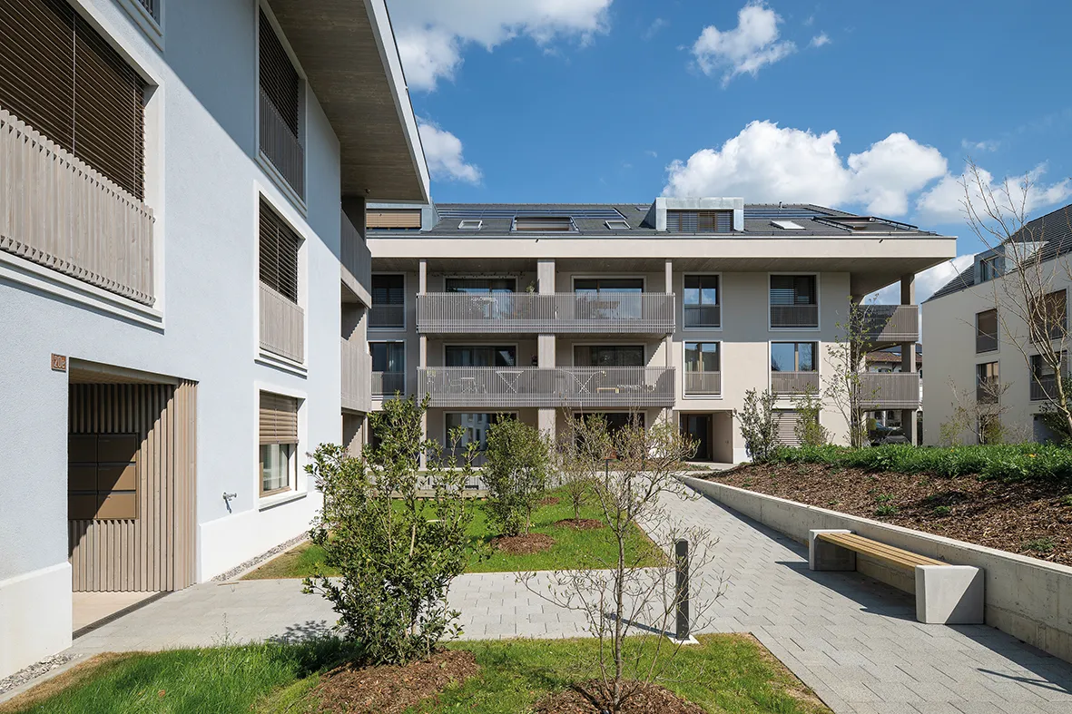 Photo Gallery La Myonaz