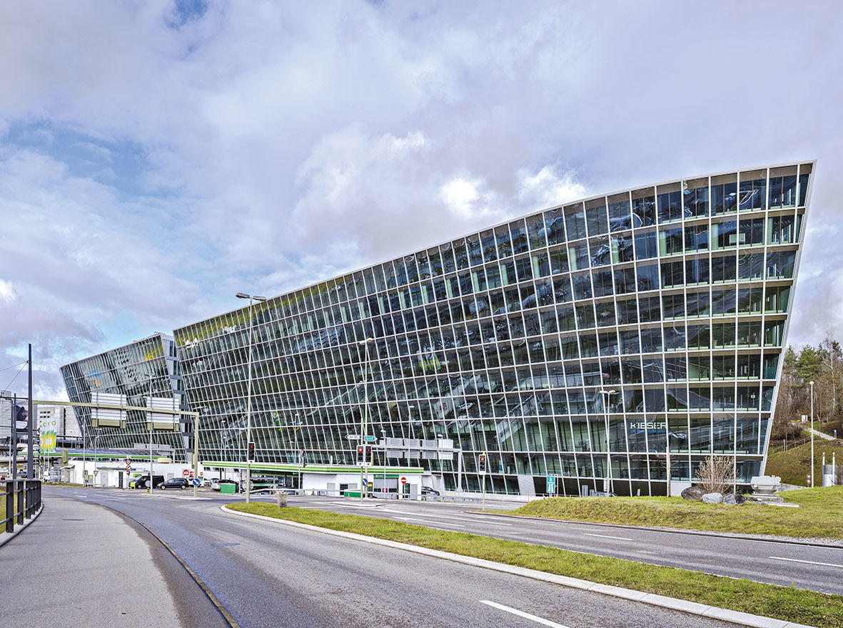 Photo Gallery The Circle - E