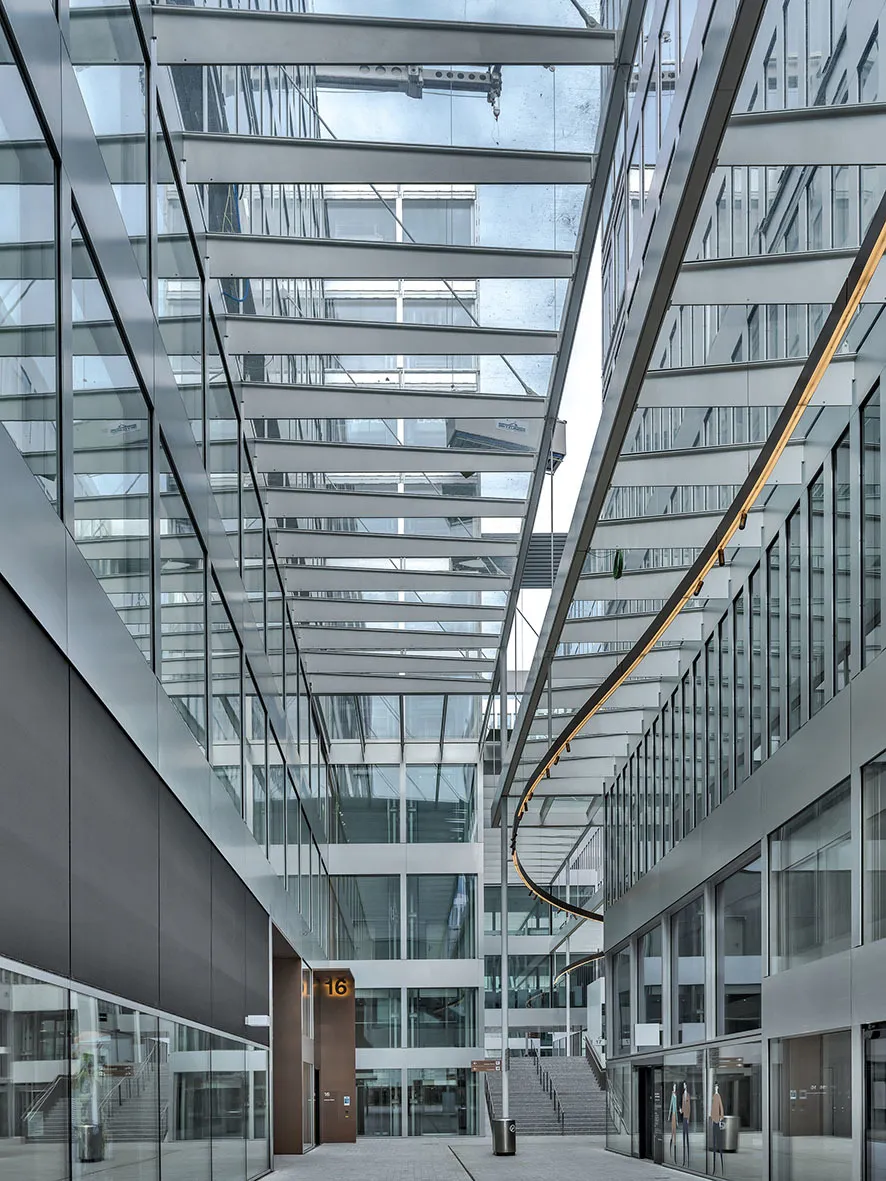 Photo Gallery The Circle - D