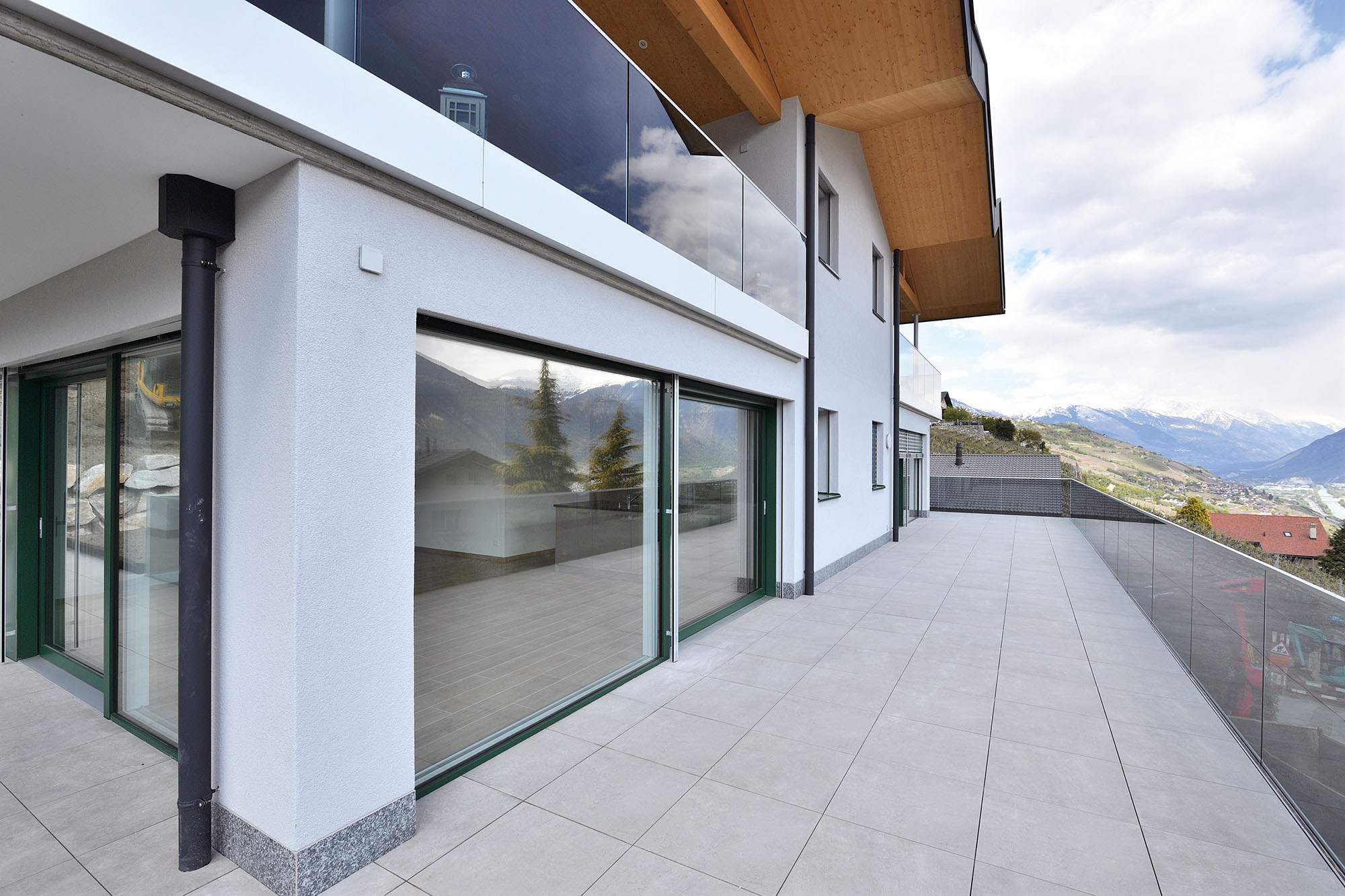 Photo Gallery Immeuble Tomba