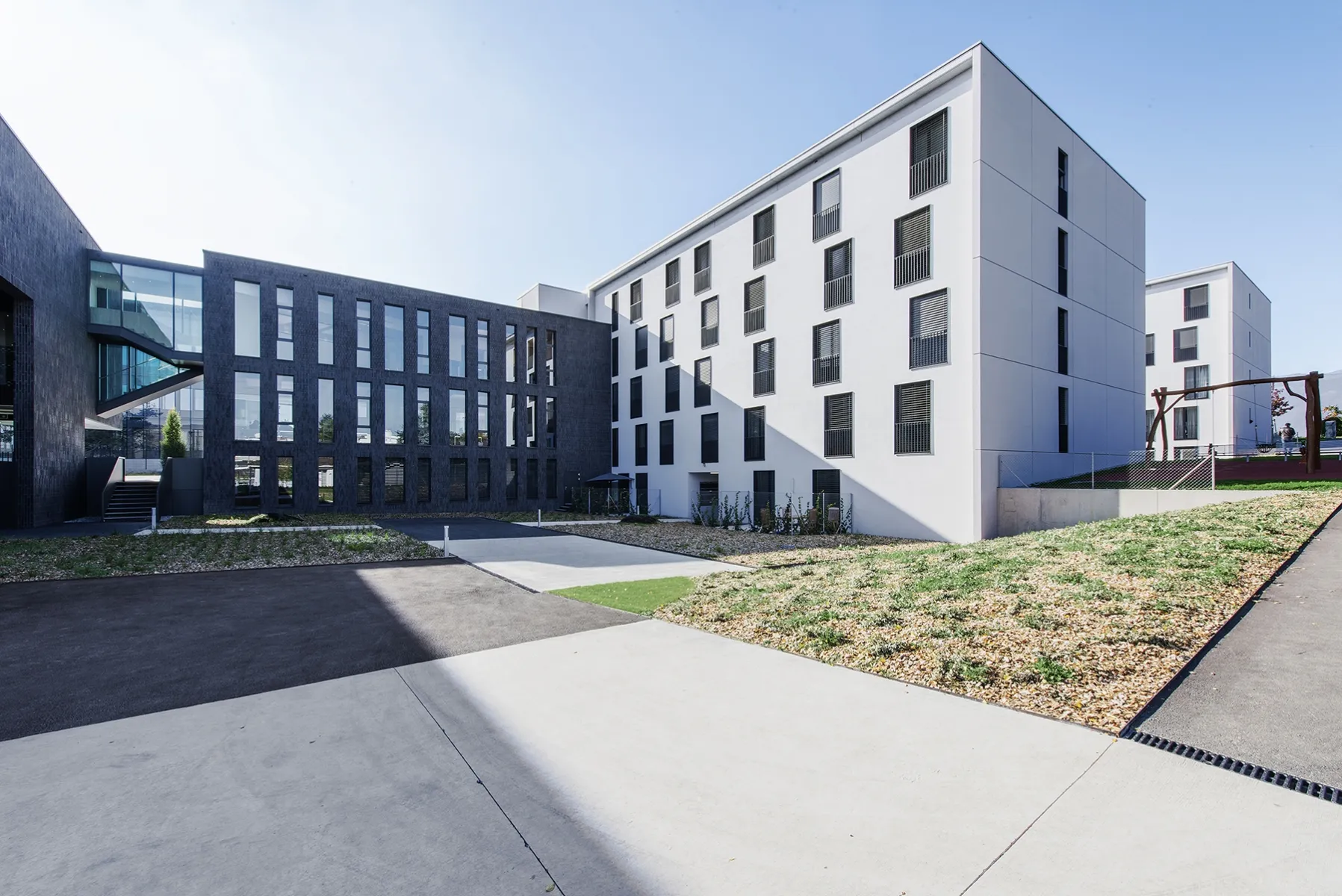 Photo Gallery Caillat