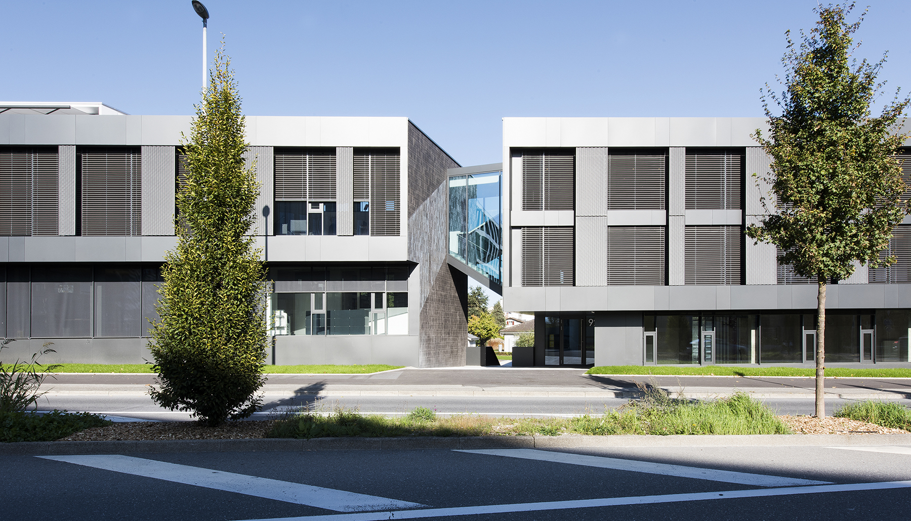 Photo Gallery Caillat