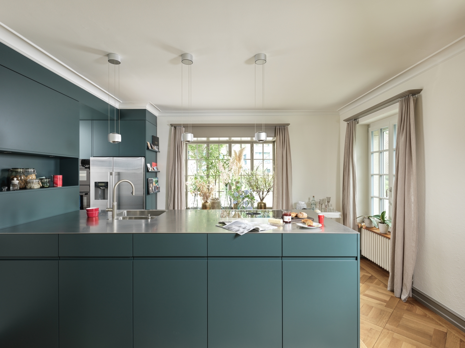 Produit Cuisines avec faces laquées mates ou brillantes - Veriset