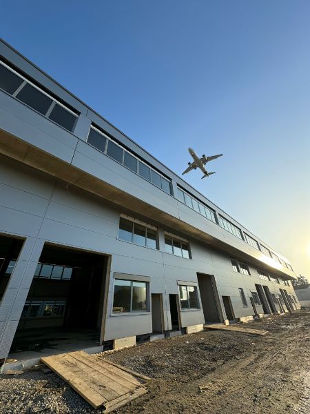 Habillage de façade métallique sur mesure - Quarz'up à Vernier