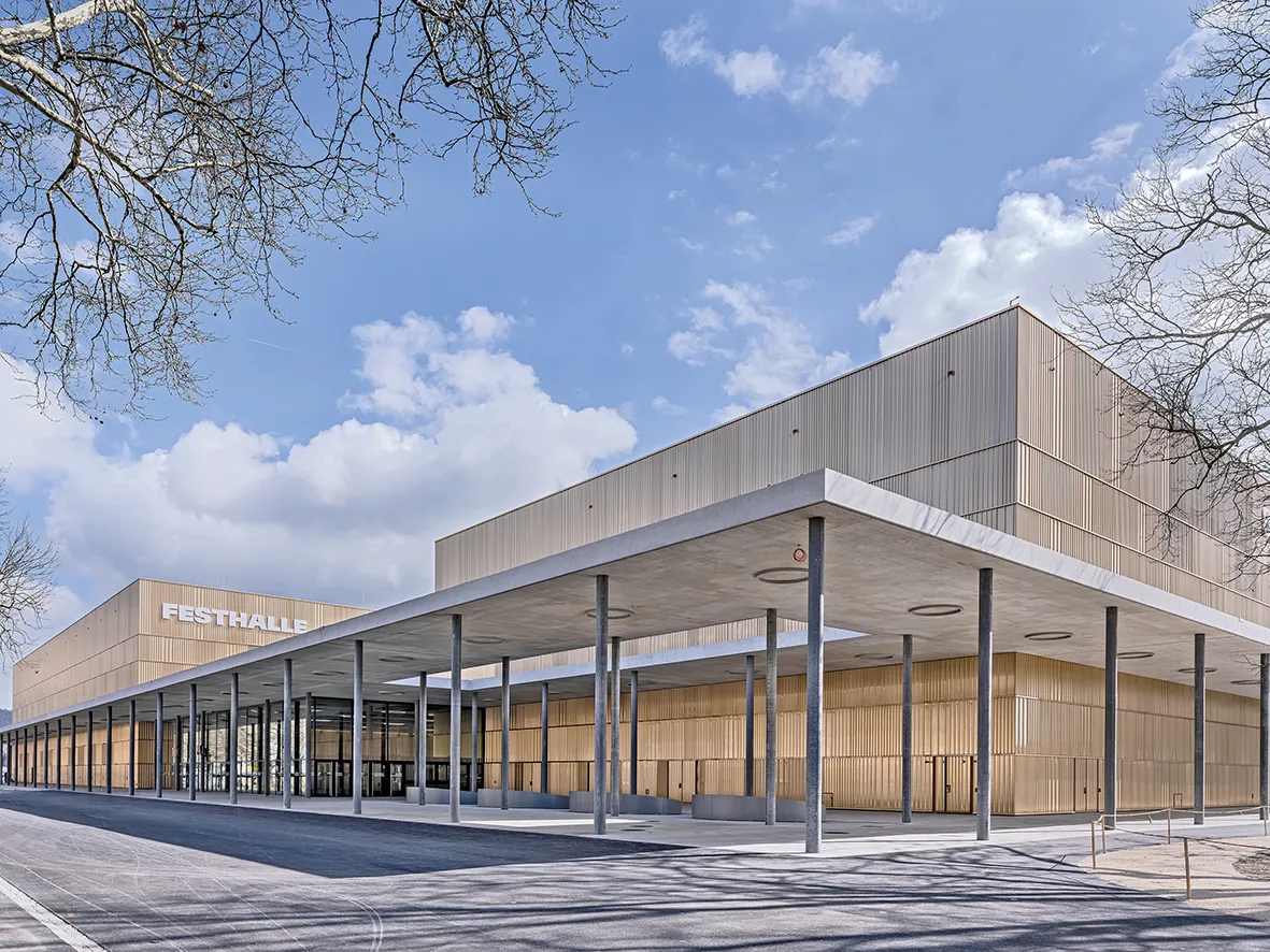 Photo Gallery Festhalle Bern - F