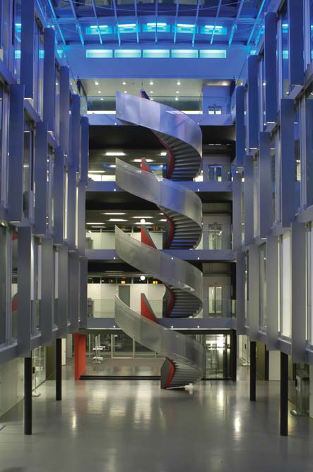 Photo Gallery EPFL Bâtiment des communications