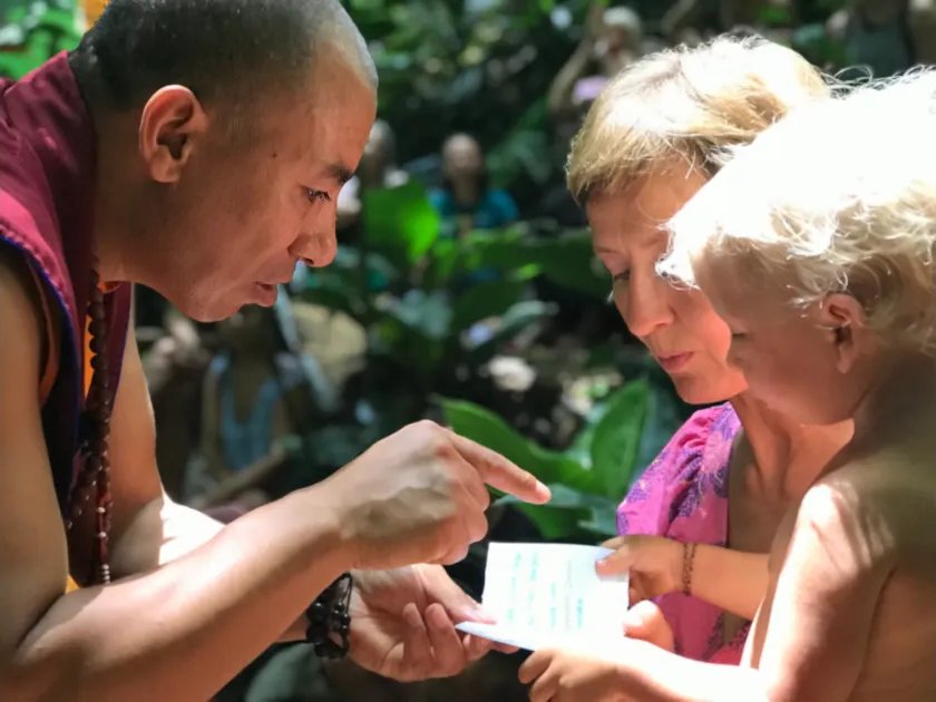 Lama Dorje teaching a small group