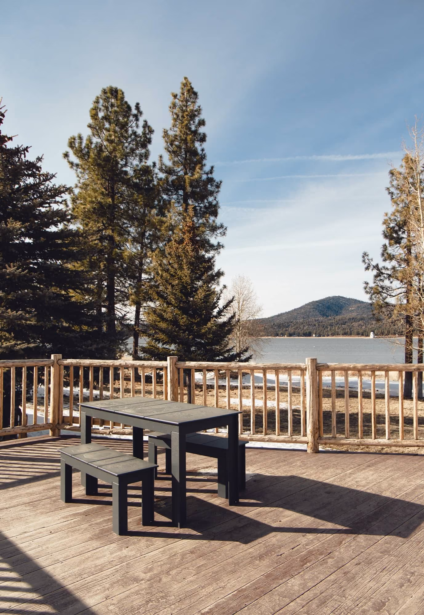 Picnic area at Marina Riviera