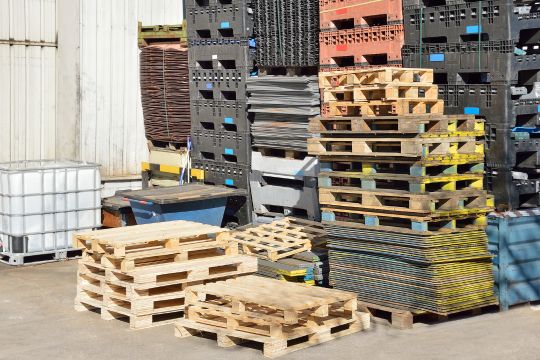 Plastic & Recycled Pallet Trends - Wood and Plastic Pallets