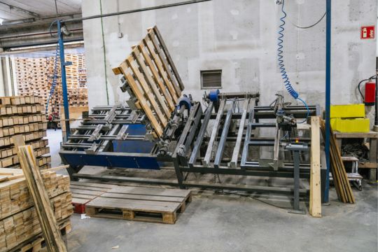 Benefits of Tech in Pallet Manufacturing