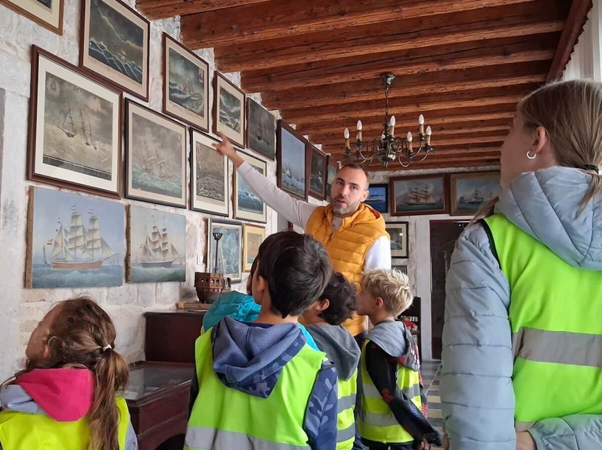 Kids from the Boundless Life Education Center explore a museum.