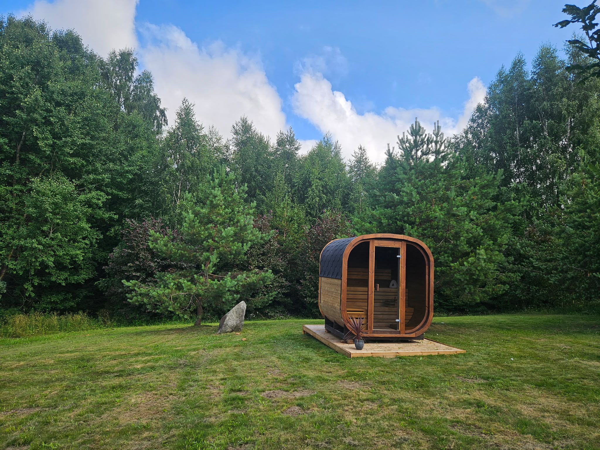 The Joys of Saunas: Why Heat, Wellness and Outdoor Living Are the Perfect Match