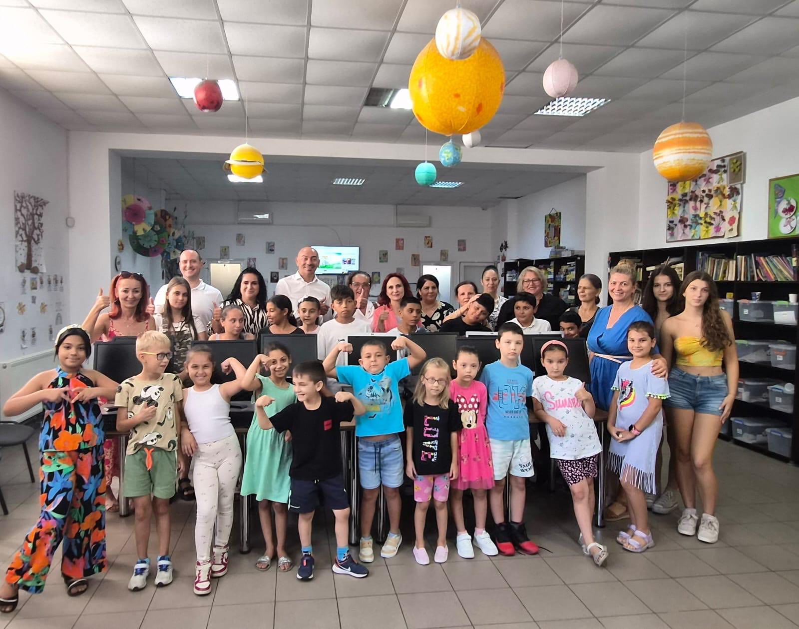 Rotary EduTech: Rotary Club București și Rotary Club Alba Iulia Civitas Solis, împreună pentru viitorul copiilor