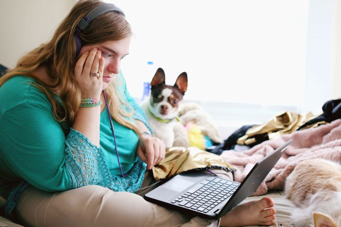 girl with autism checking autism creature meme