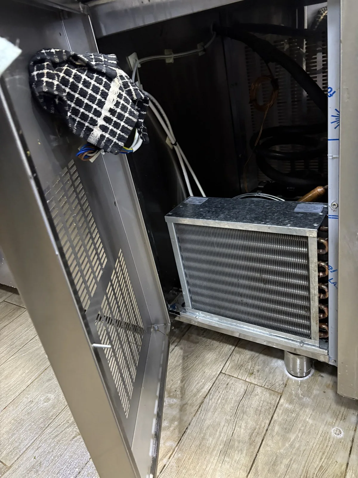 Στοιχείο ψύξης κατά την τεχνική συντήρηση