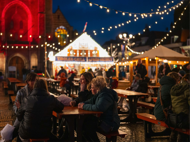 Vier Lichtjesavond bij het Stationshuis