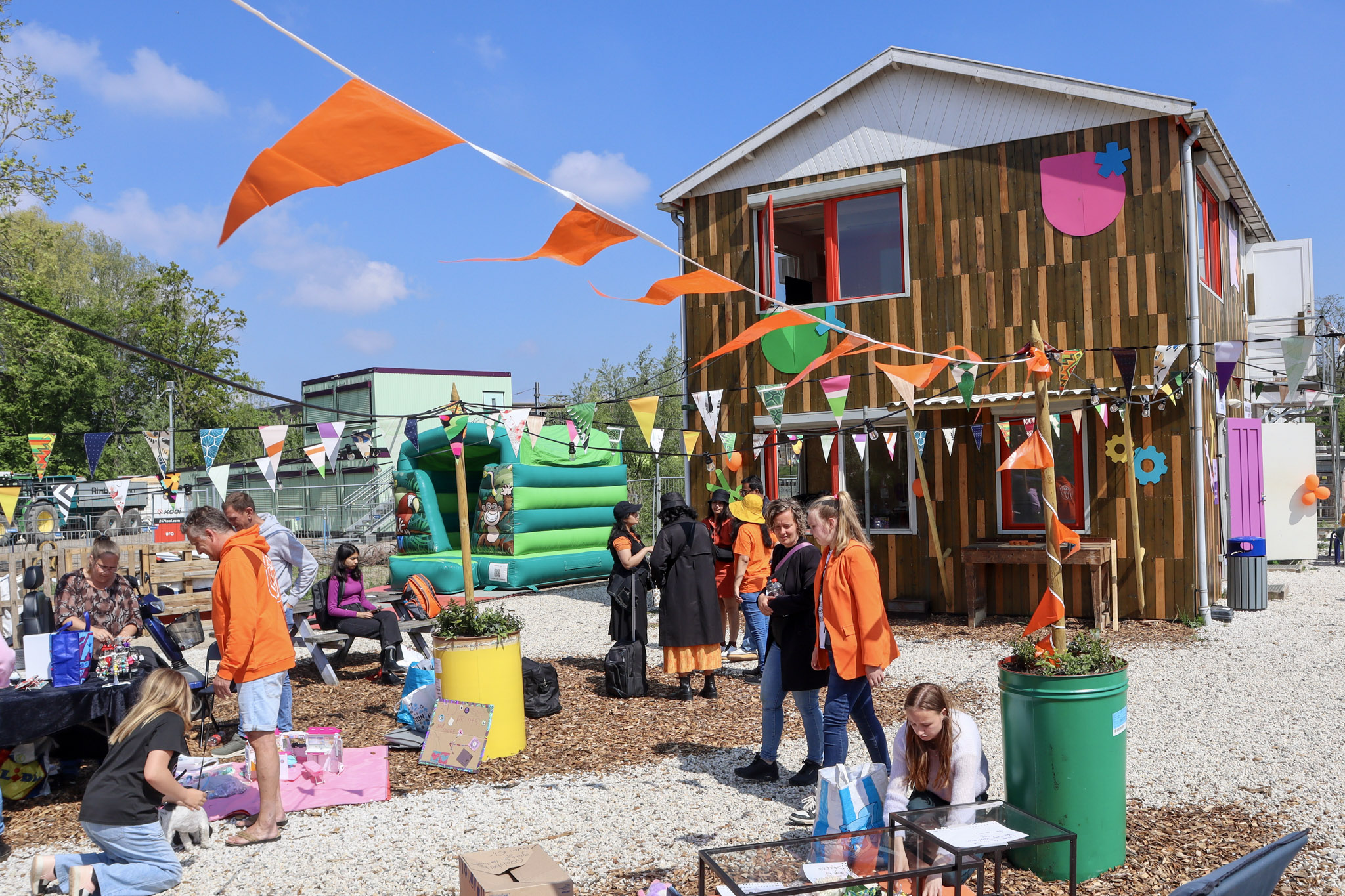 Koningsdag bij het Stationshuis