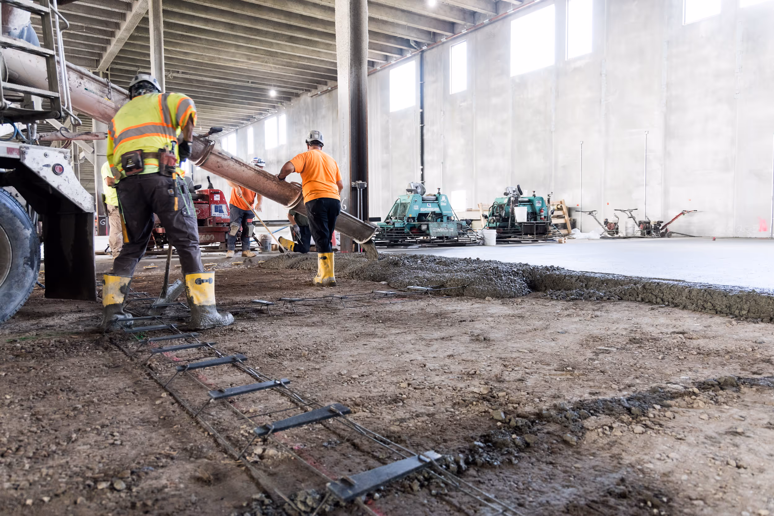 American Highway’s dowel bar assemblies installed in high-traffic commercial flatwork, ensuring stable load transfer and durable concrete joints.