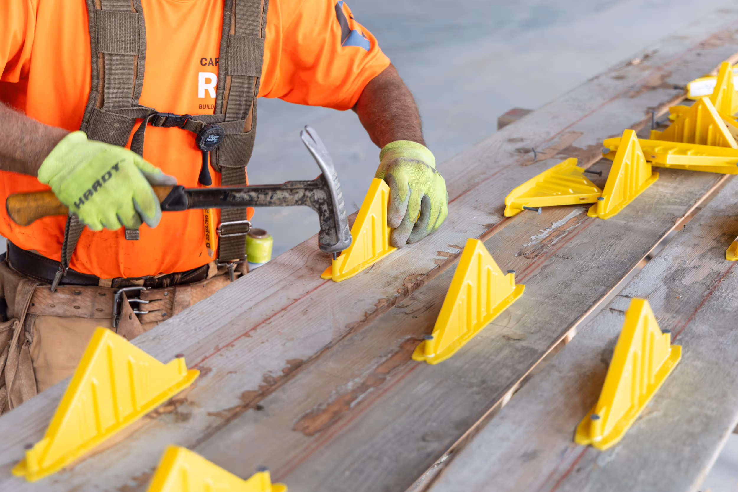 American Highway’s American Diamond™ System with diamond-shaped dowels installed in highway concrete pavement, ensuring superior joint stability. Close-up of American Diamond™ System in airport runway concrete, providing durable load transfer for high-traffic environments.