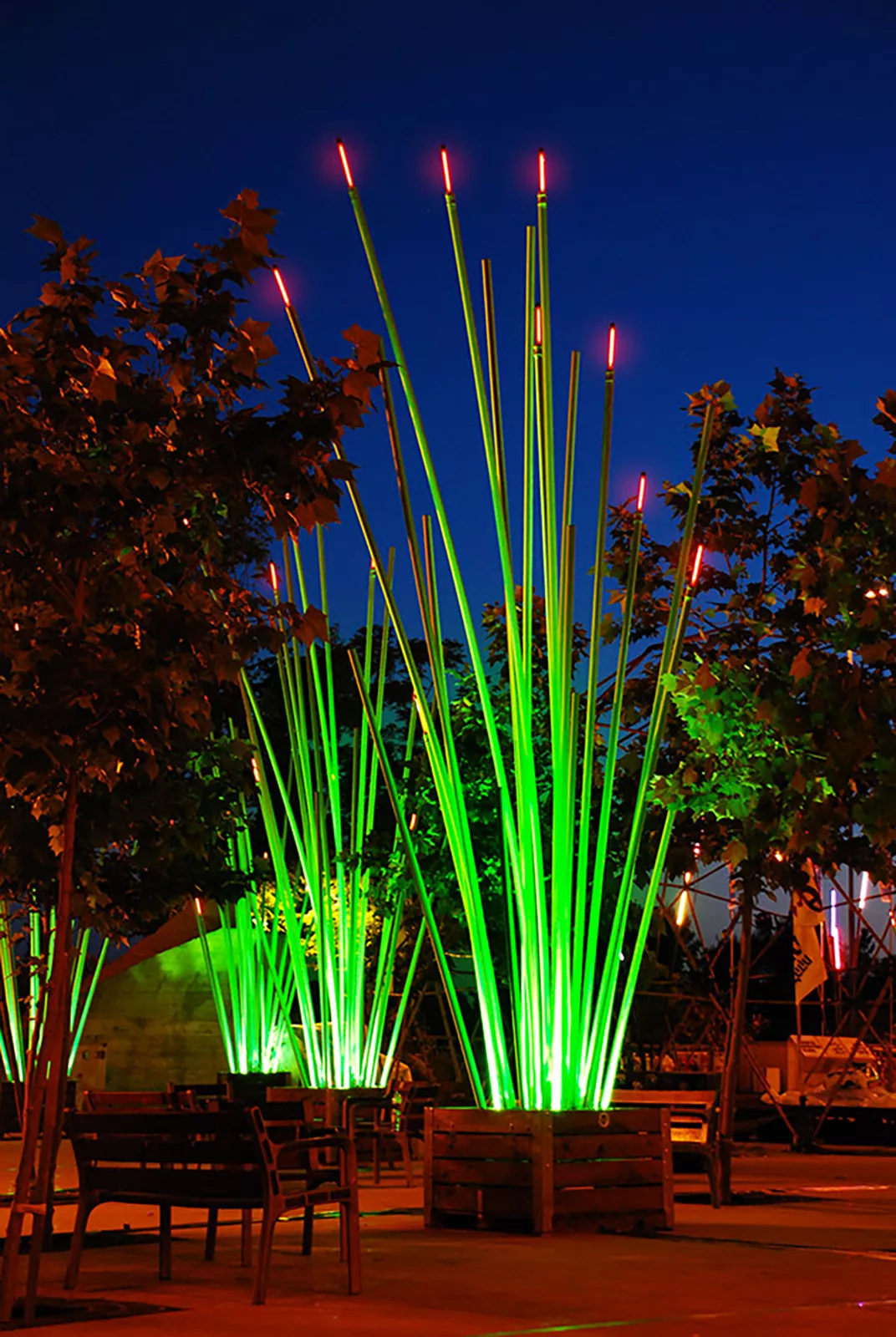 tilt herbum lightart