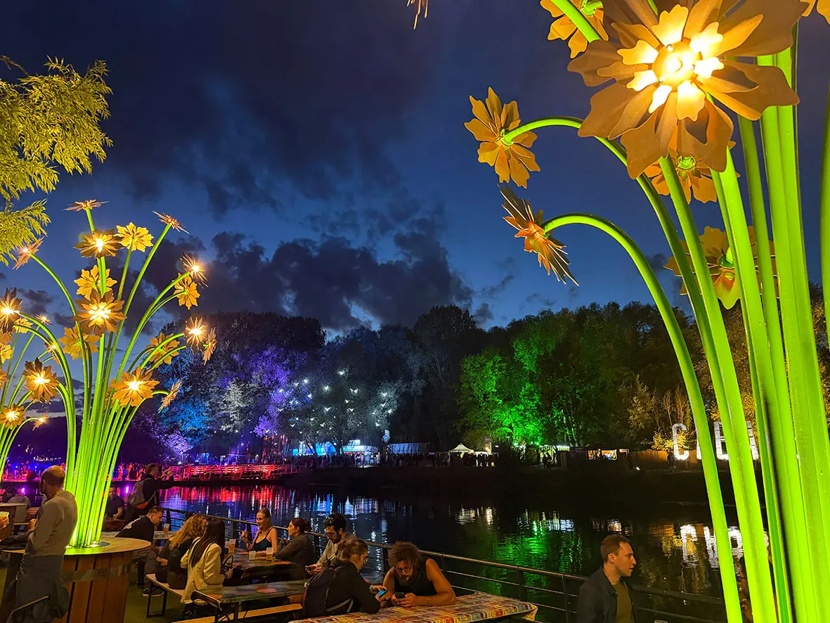 tilt lightart vivaces lumiere