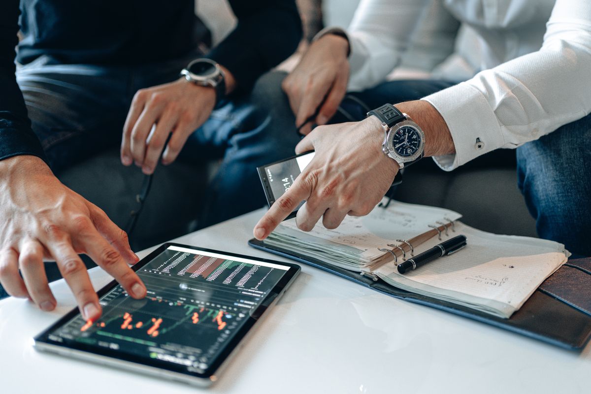 investir une somme d'argent importante
