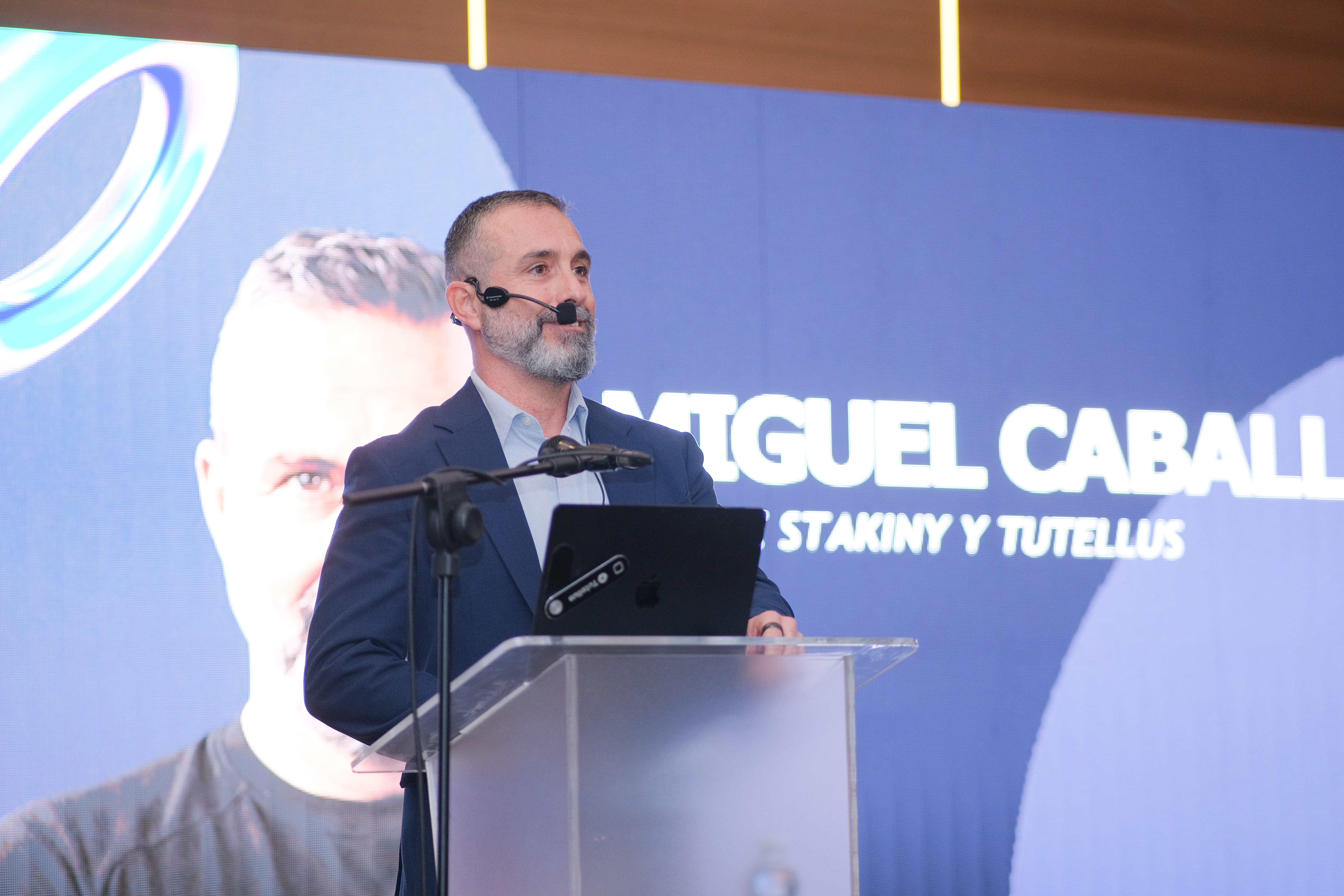 Invertir en El Salvador: Por qué hemos movido nuestro negocio Web3 y Tokenización | El Bloque EP.15 