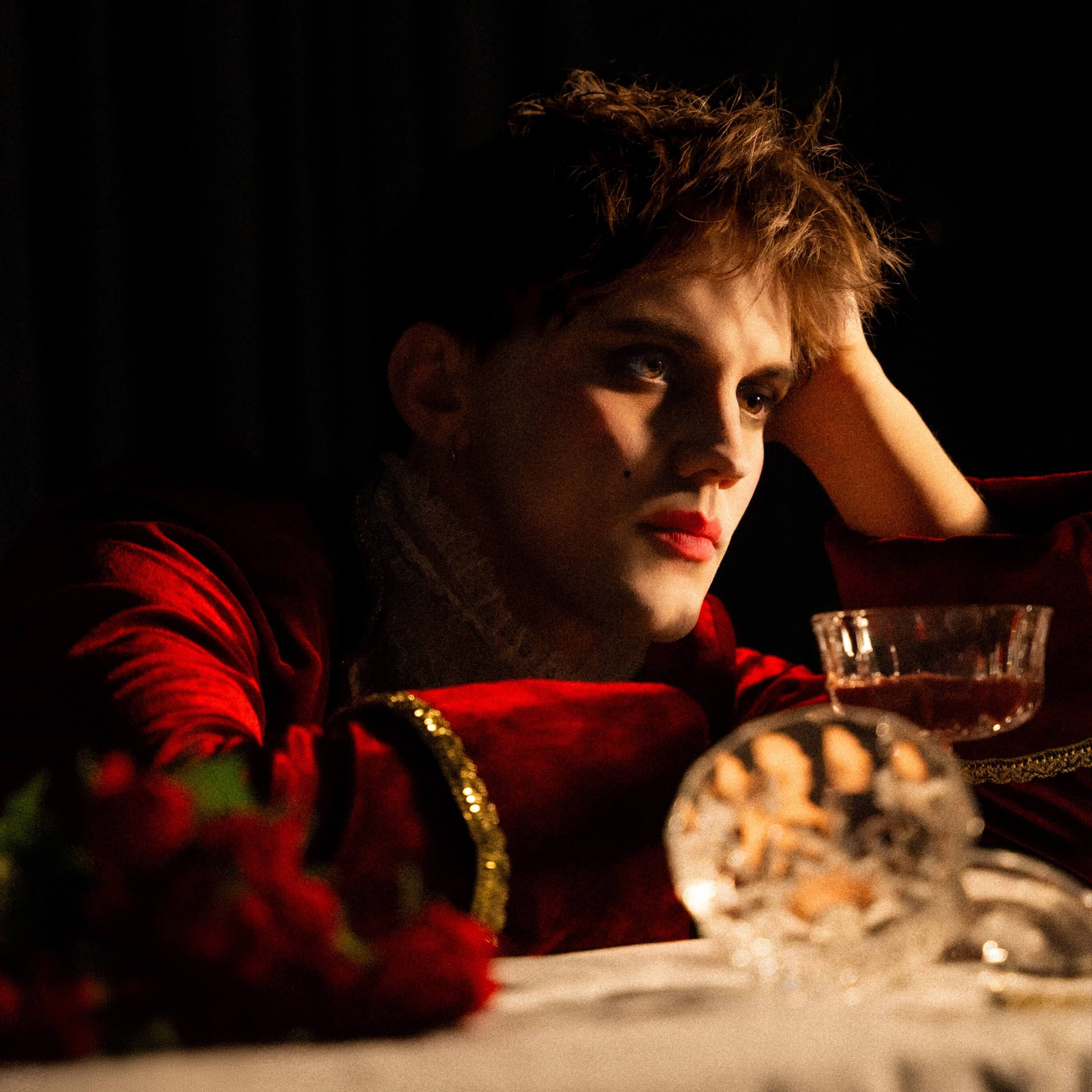 Sivilian, Versailles, Switzerland, Zurich, Queer