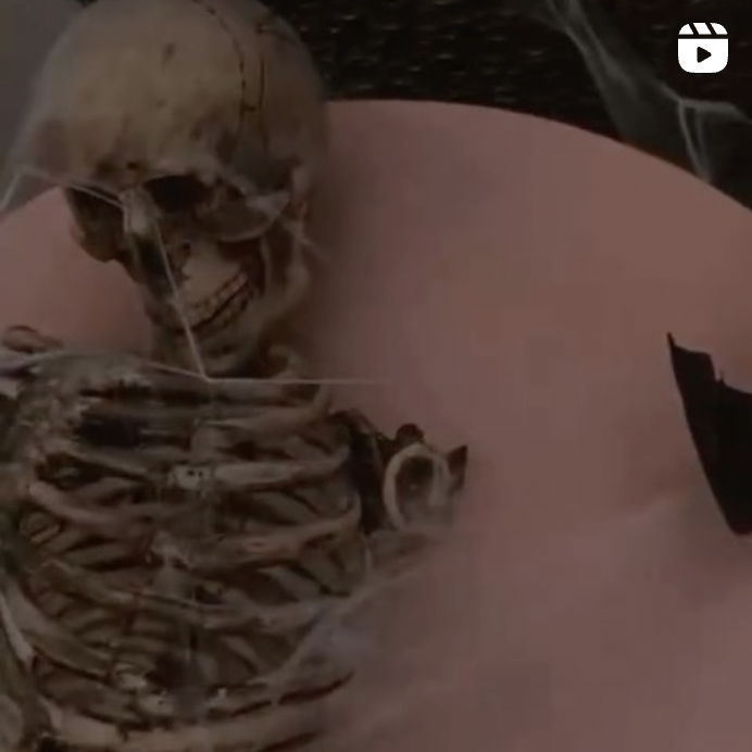 Spooky vibes only in den Pasing Arcaden 💀 🕸️
-
-
-
-
-
-
#halloween #spooky #munich #pasingarcaden #muc #shopping #design #ausstattung #sweetsorthreat #decoration #atmosphäre #spinnen #gruselig #october #2025