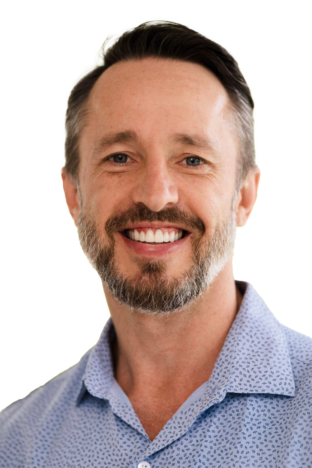 Headshot of Zack Geist, founder of Holistic Finance.