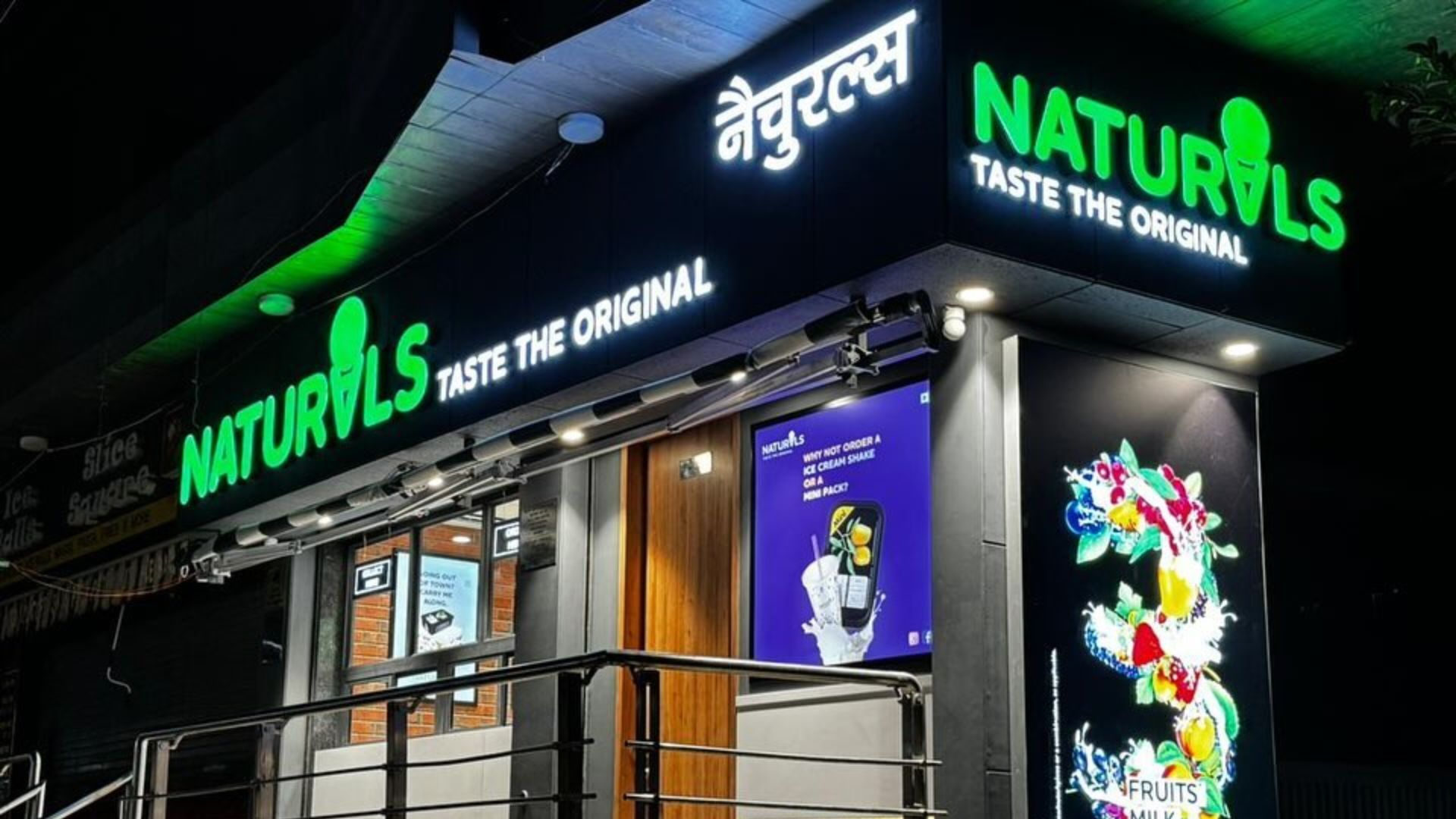 All You Need to Know About Natural’s Ice Cream Franchise: Cost, Profit & More