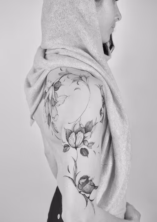 Floral tattoo made by tattoo artist Lazzat from Hamburg
