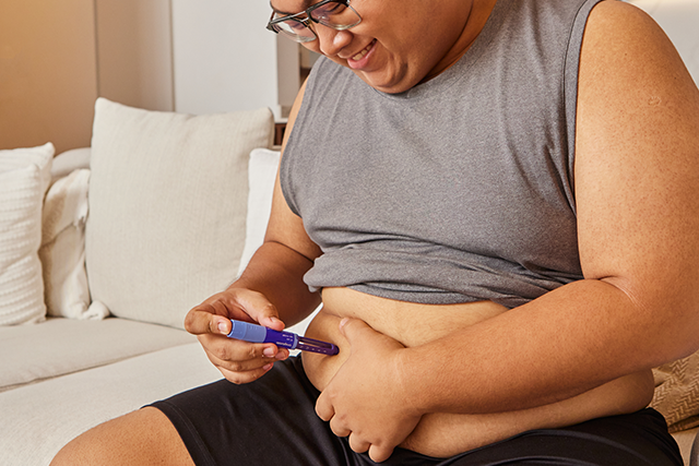 Semaglutide injection pen for weight management